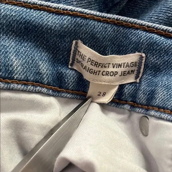 Madewell “The Perfect Vintage Straight Crop Jean” Size 28/ Light Blue Wash - Picture 7 of 12